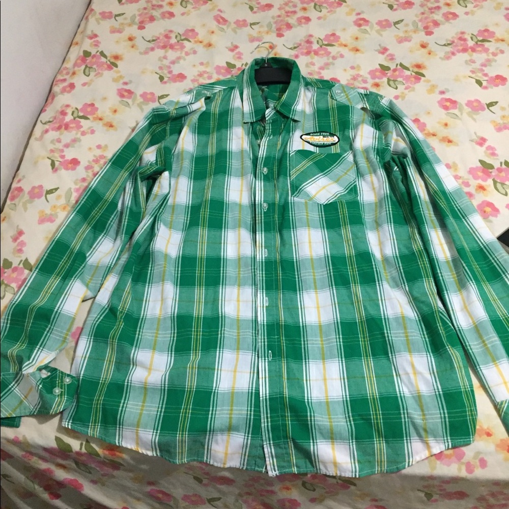 Men’s button up - Picture 2 of 3